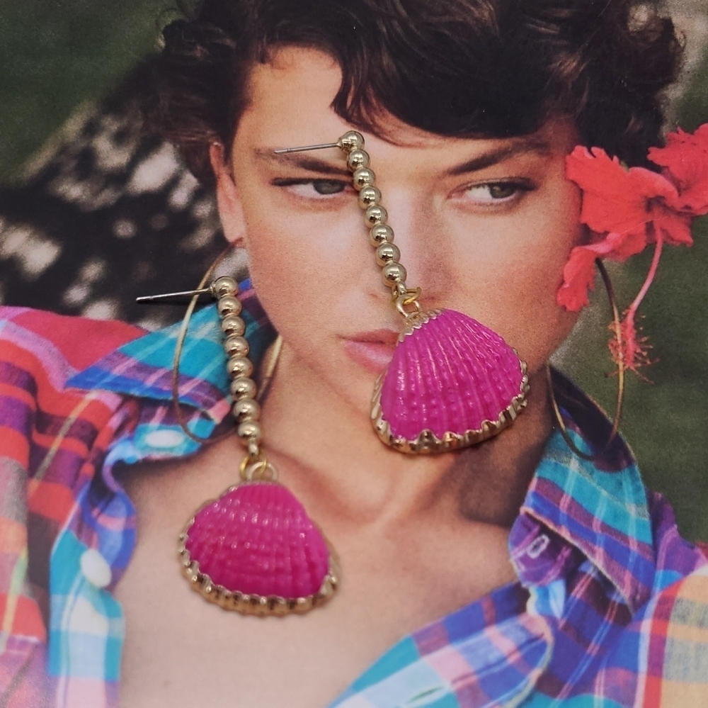 NWT Hot Pink Seashell Gold Rope Drop Earrings